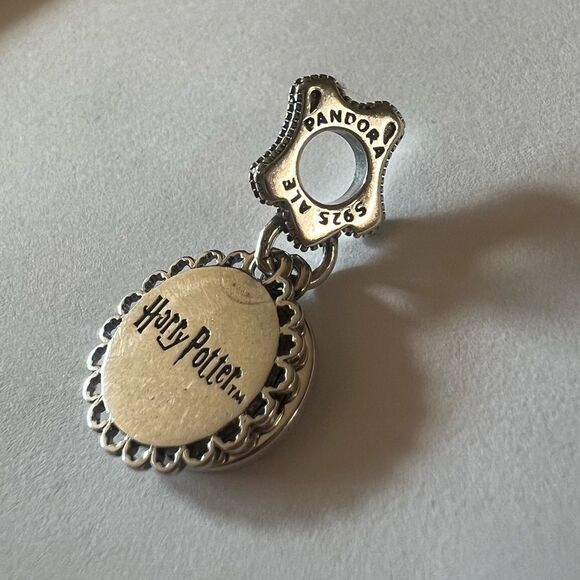 Pandora Harry Potter, Slytherin Dangle Charm - Picture 7 of 7